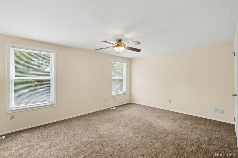 436 Dutch Mill Drive Flushing City, MI 48433