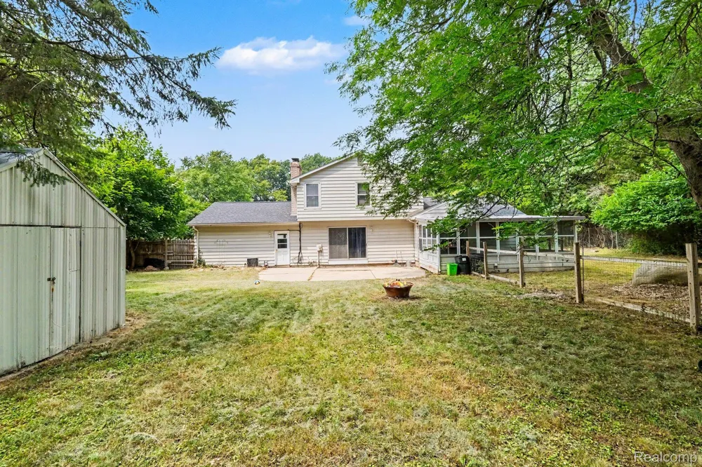 436 Dutch Mill Drive Flushing City, MI 48433