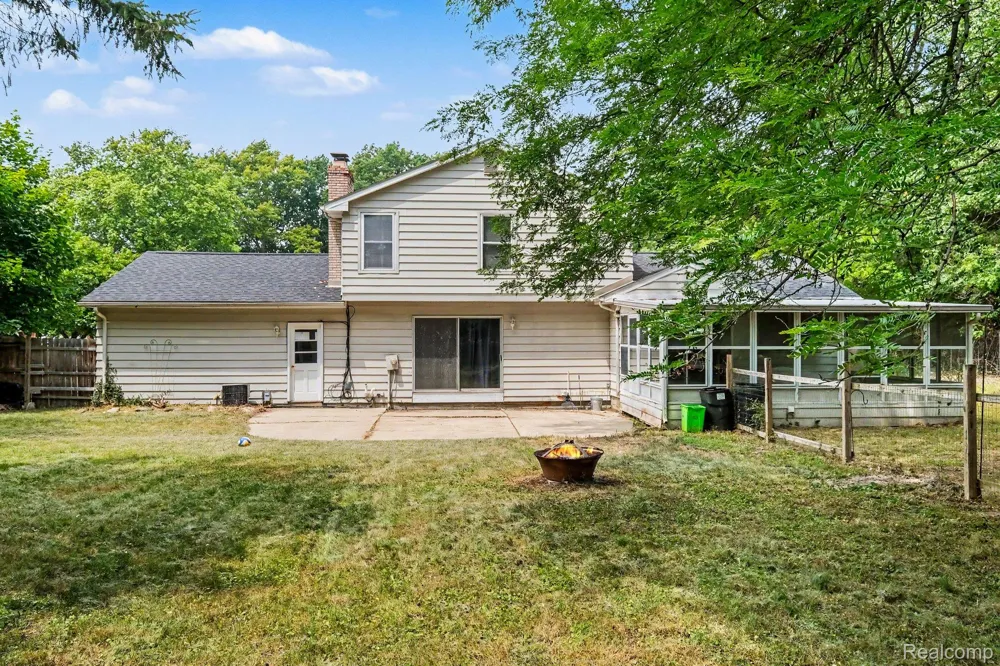436 Dutch Mill Drive Flushing City, MI 48433