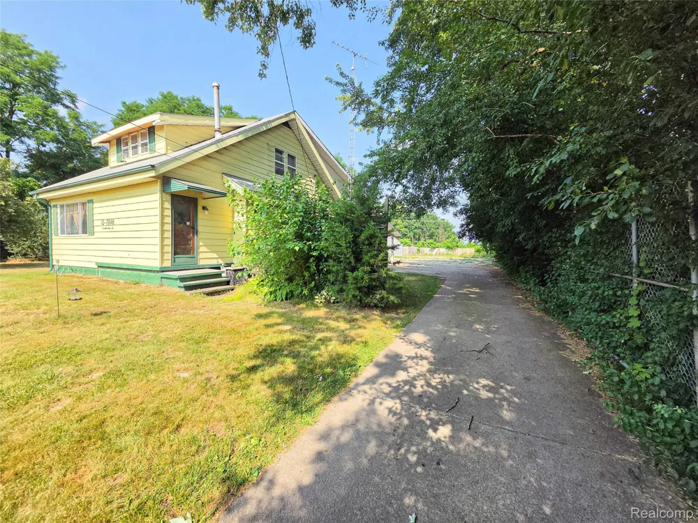 7046 Dort Highway Genesee Charter Township, MI 48458