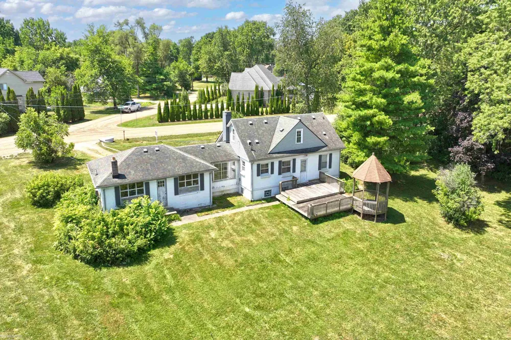 98 Shadywood Road Rochester Hills City, MI 48307