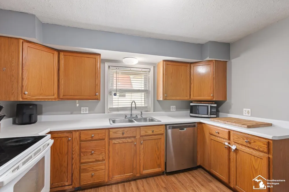 212 Thompson Street Jackson City, MI 49202