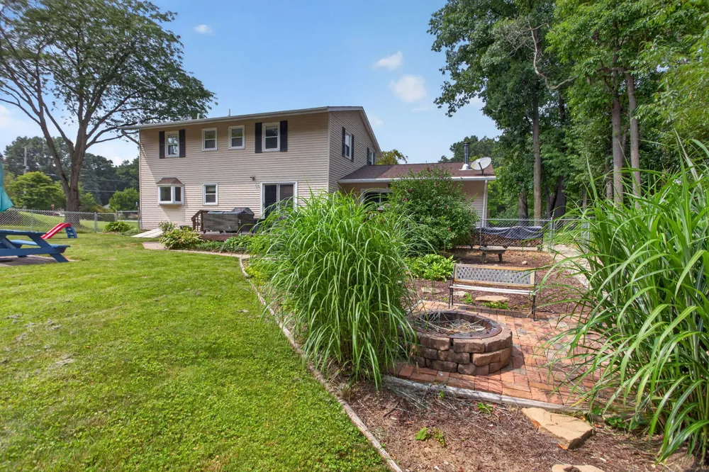 3125 Fawn Lane Blackman Charter Township, MI 49201