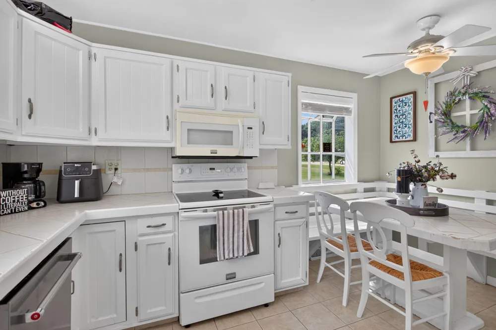 3125 Fawn Lane Blackman Charter Township, MI 49201