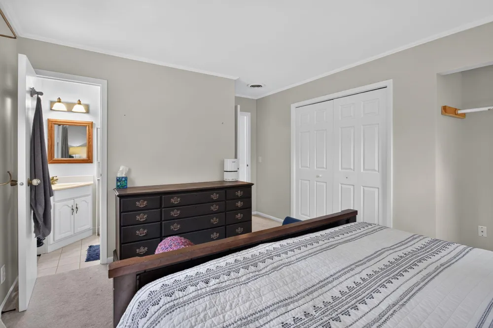 3125 Fawn Lane Blackman Charter Township, MI 49201