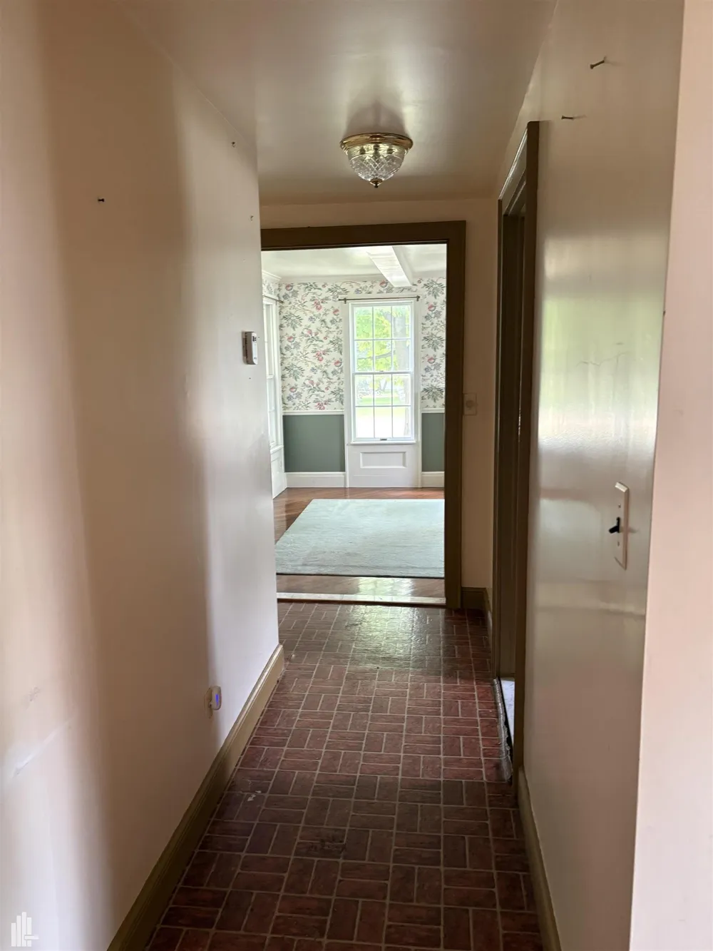 144 Washington Lake Orion Village, MI 48362