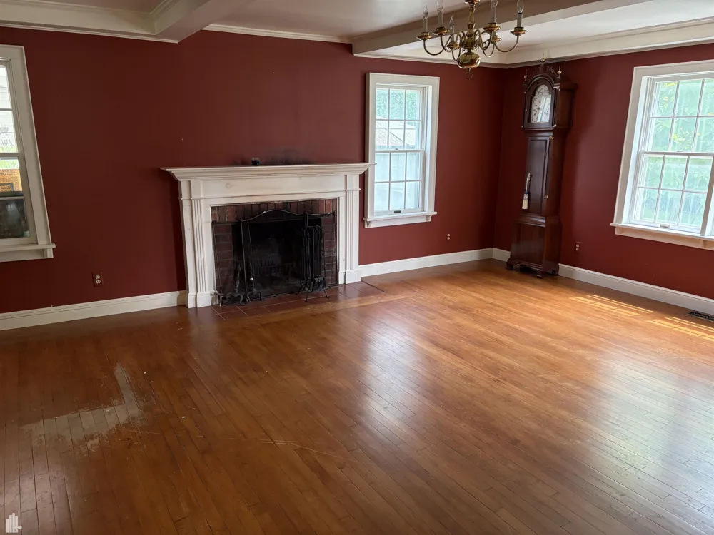 144 Washington Lake Orion Village, MI 48362