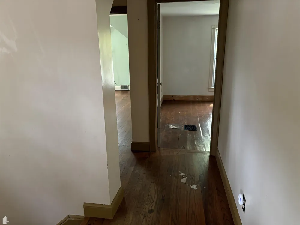 144 Washington Lake Orion Village, MI 48362