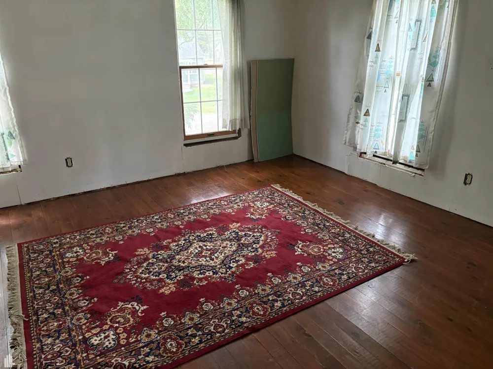 144 Washington Lake Orion Village, MI 48362