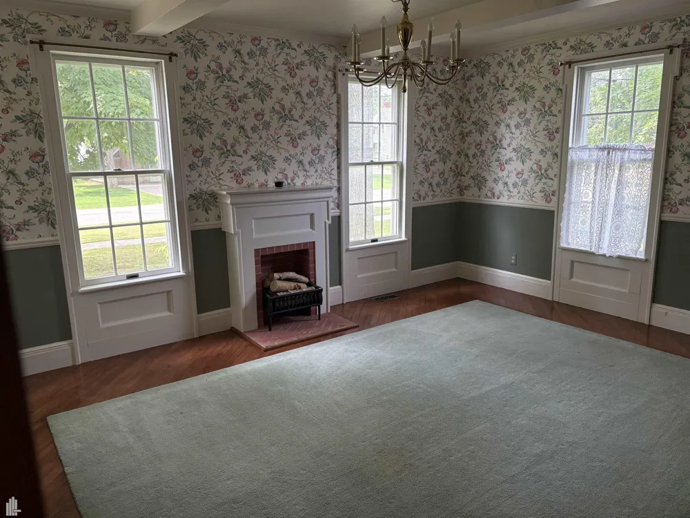 144 Washington Lake Orion Village, MI 48362
