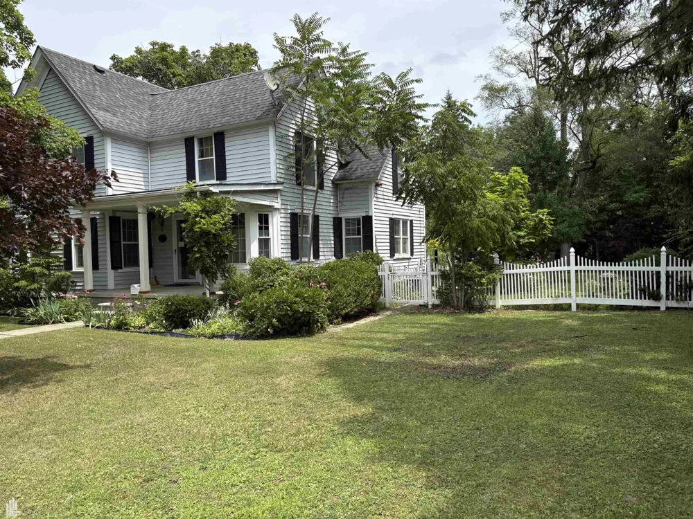 144 Washington Lake Orion Village, MI 48362