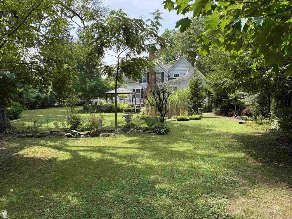144 Washington Lake Orion Village, MI 48362