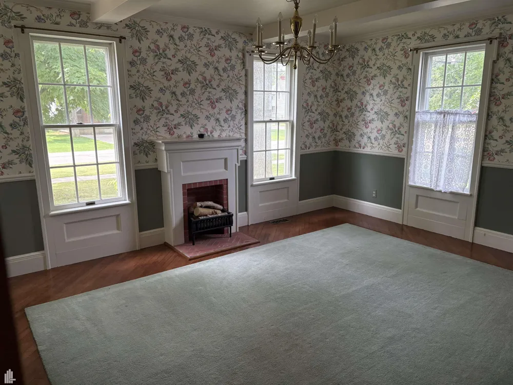 144 Washington Lake Orion Village, MI 48362