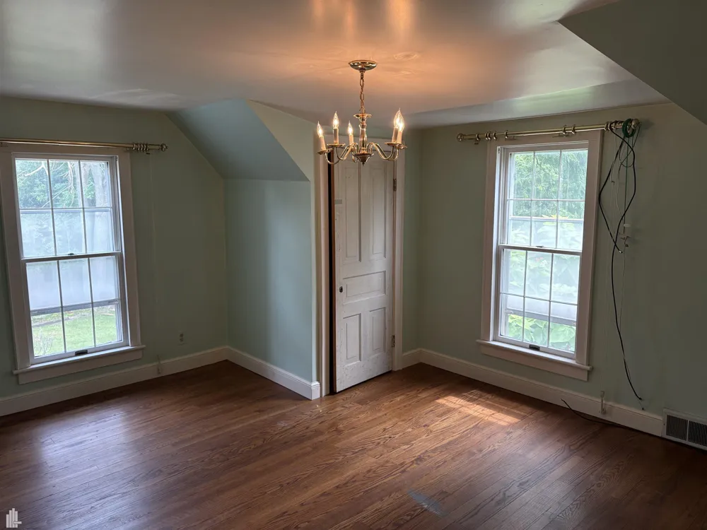 144 Washington Lake Orion Village, MI 48362