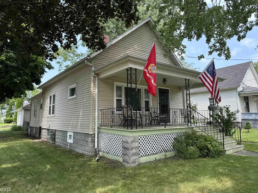 2417 Division Street Port Huron Charter Township, MI 48060