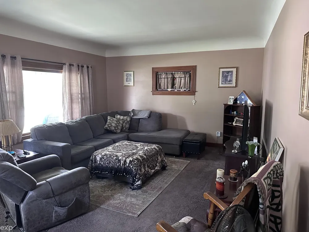 2417 Division Street Port Huron Charter Township, MI 48060