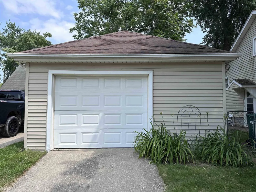 2417 Division Street Port Huron Charter Township, MI 48060