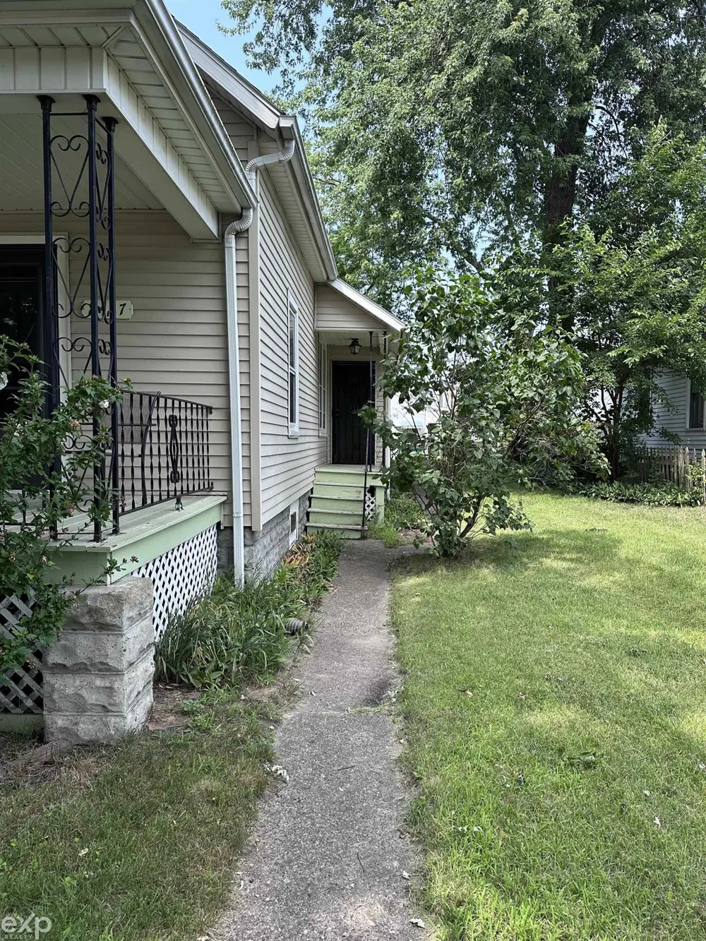 2417 Division Street Port Huron Charter Township, MI 48060