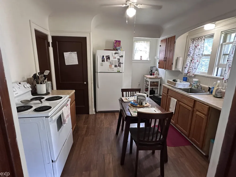 2417 Division Street Port Huron Charter Township, MI 48060