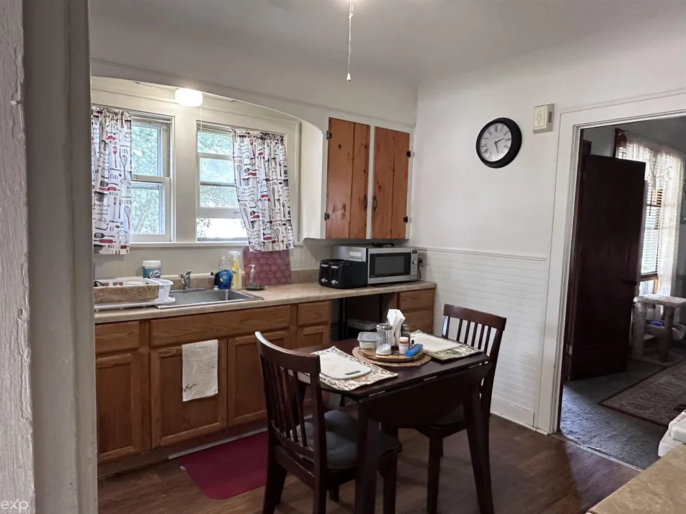 2417 Division Street Port Huron Charter Township, MI 48060