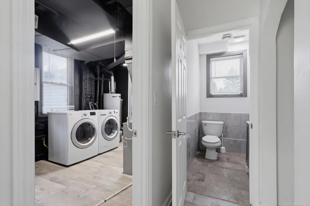 47561 Forton st Street Chesterfield Township, MI 48047