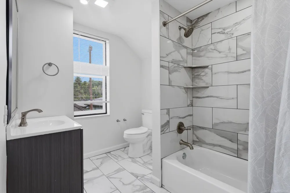 47561 Forton st Street Chesterfield Township, MI 48047