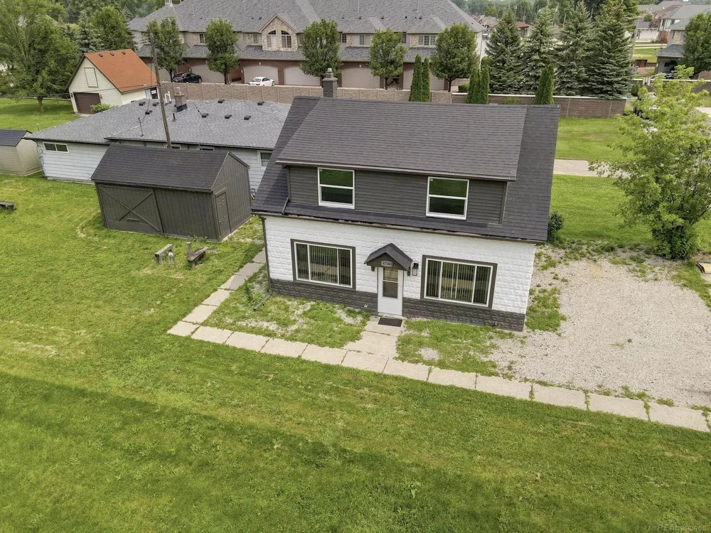 47561 Forton st Street Chesterfield Township, MI 48047