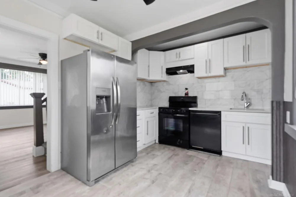 47561 Forton st Street Chesterfield Township, MI 48047