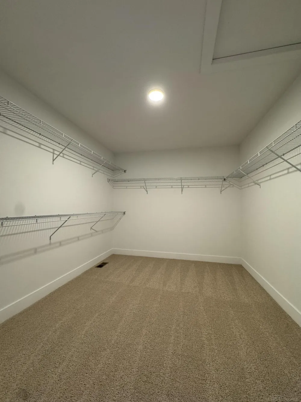 37183 Curwood Drive Sterling Heights City, MI 48310