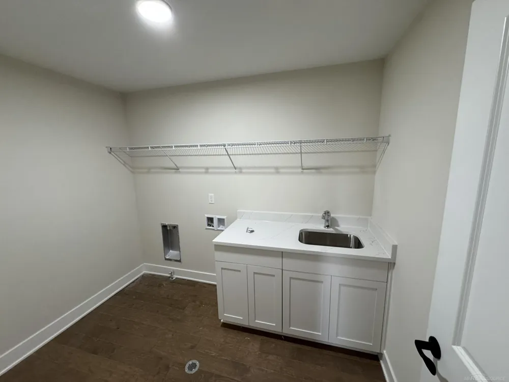 37183 Curwood Drive Sterling Heights City, MI 48310