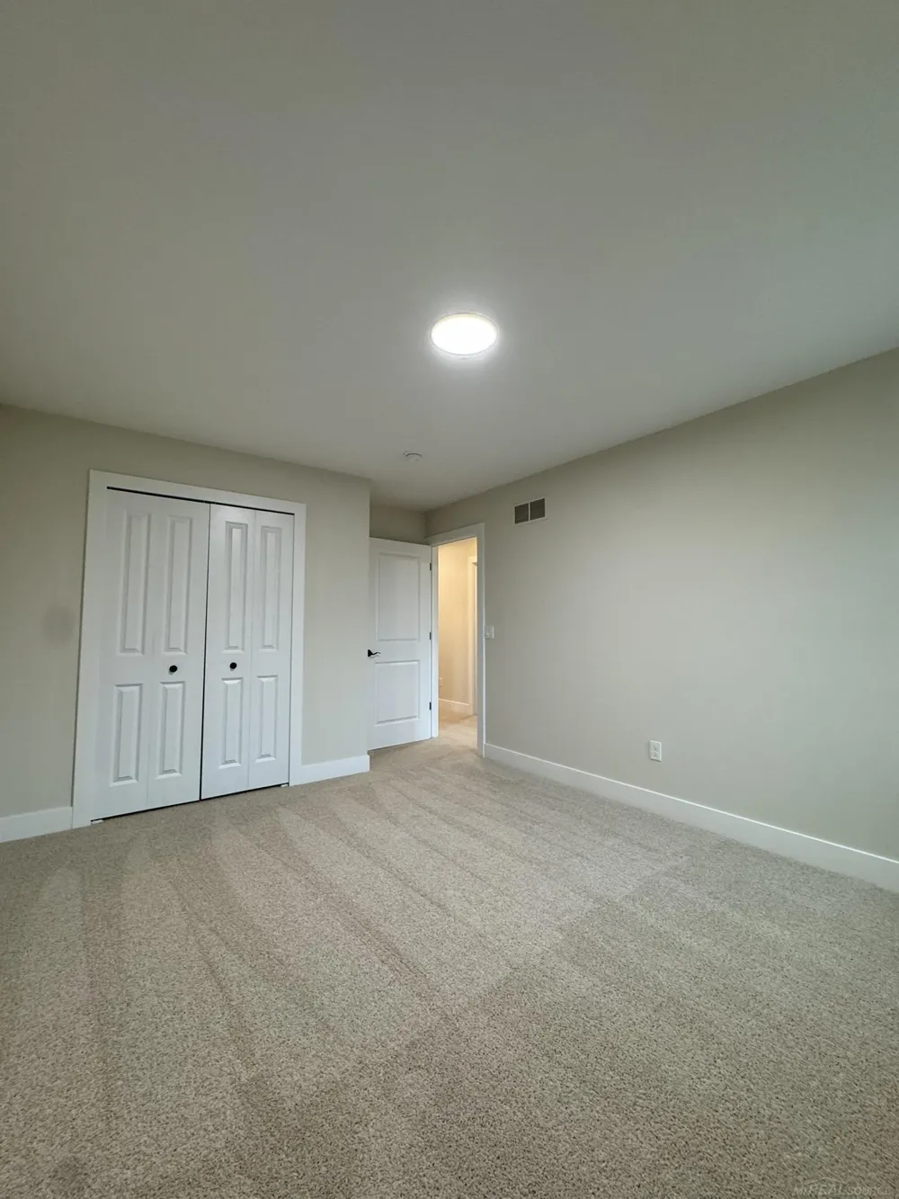 37183 Curwood Drive Sterling Heights City, MI 48310