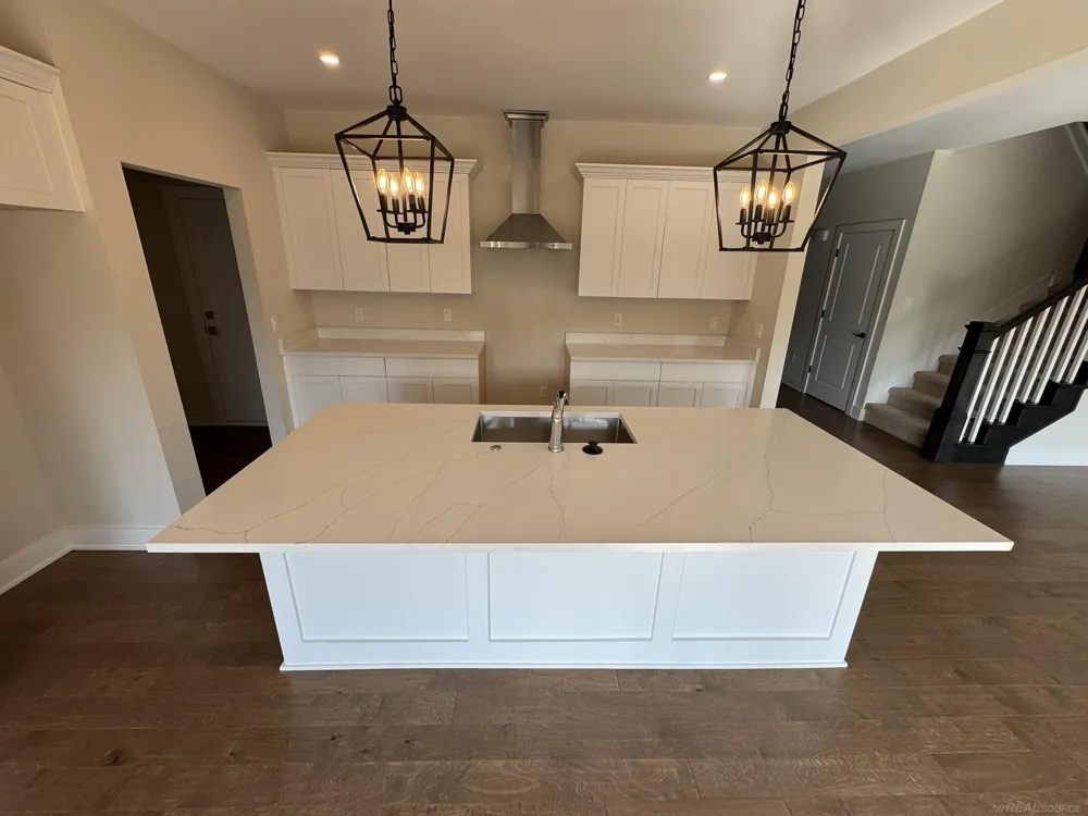 37183 Curwood Drive Sterling Heights City, MI 48310