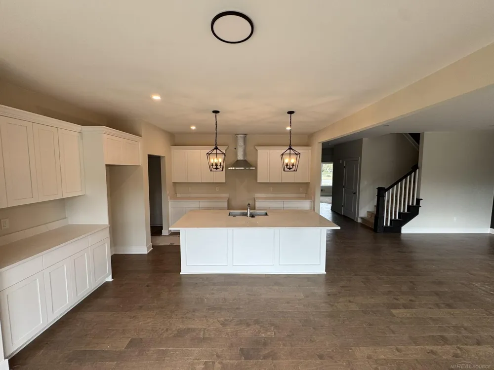 37183 Curwood Drive Sterling Heights City, MI 48310