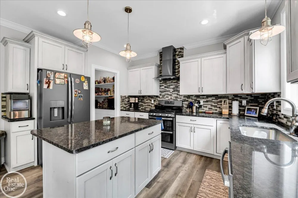5134 Ivy Lane China Township, MI 48054