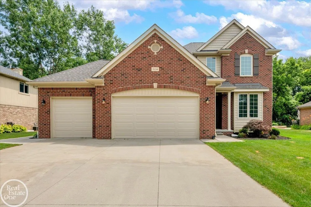 5134 Ivy Lane China Township, MI 48054