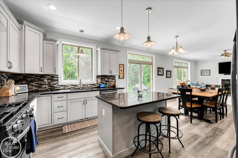 5134 Ivy Lane China Township, MI 48054