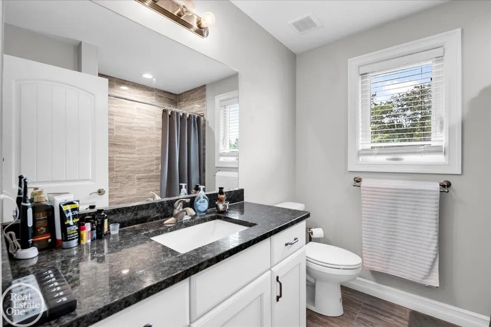 5134 Ivy Lane China Township, MI 48054