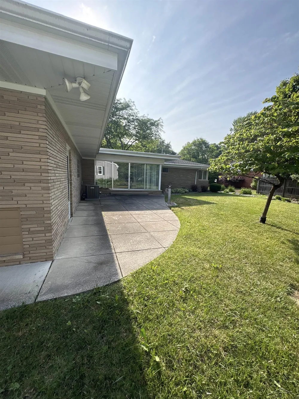 320 Superior Street Saginaw City, MI 48602