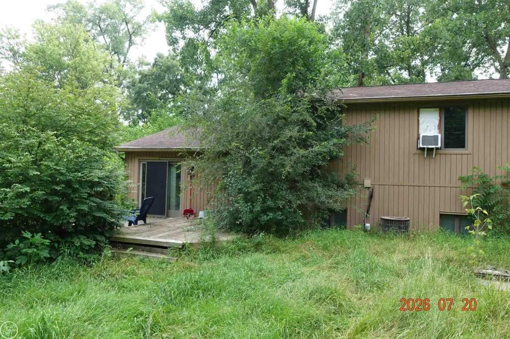 150 FRANCIS LANE Ortonville Village, MI 48462