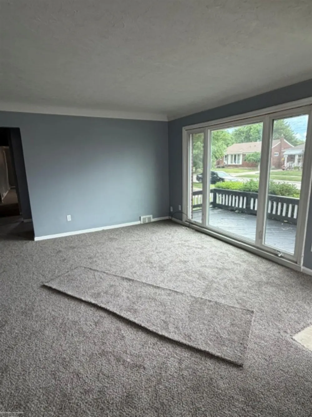 26125 Huntington Drive Roseville City, MI 48066