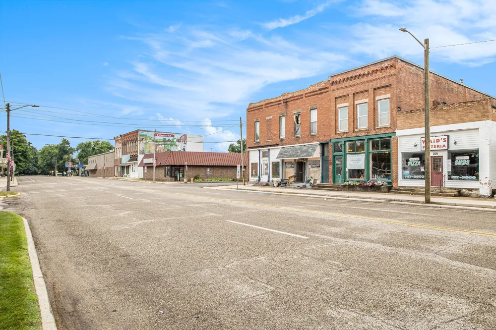 207 S Main Street Tekonsha Village, MI 49092