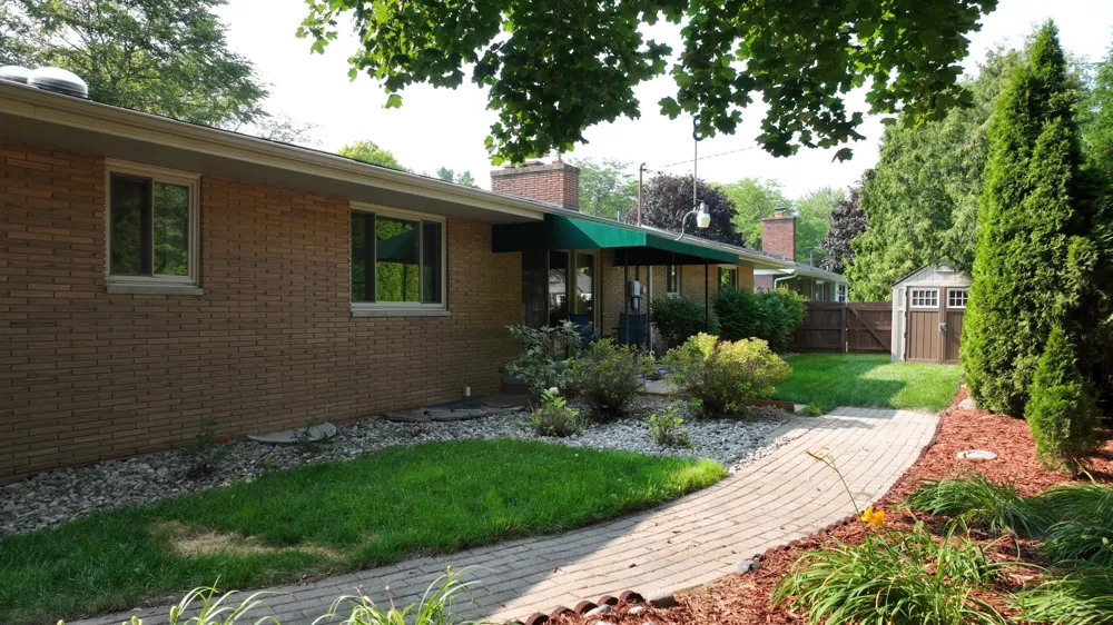 740 Wilson Avenue Saginaw Charter Township, MI 48638