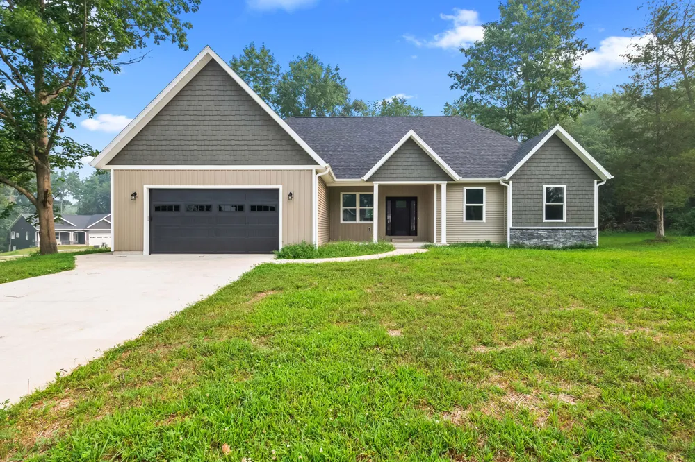 64 Arapaho Trail Coldwater City, MI 49036