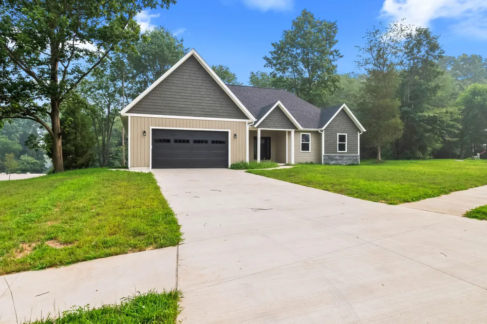 64 Arapaho Trail Coldwater City, MI 49036