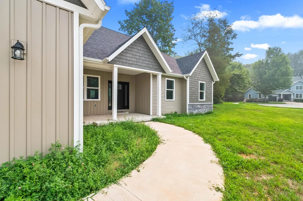 64 Arapaho Trail Coldwater City, MI 49036