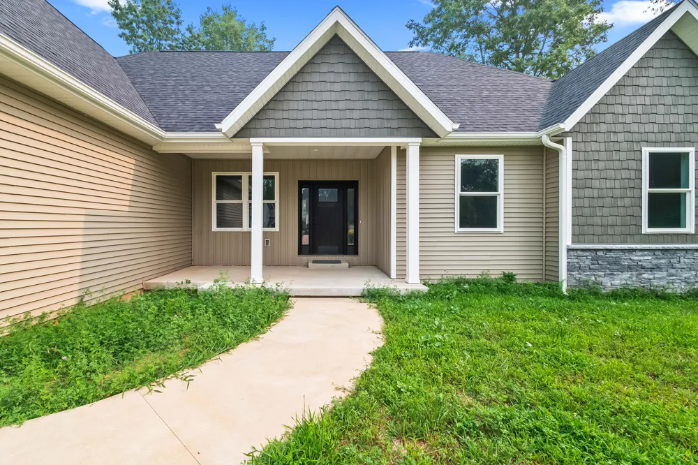64 Arapaho Trail Coldwater City, MI 49036