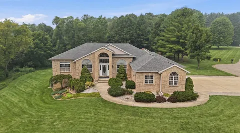 460 Buckshot Drive SW