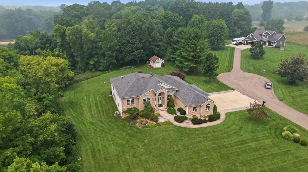 460 Buckshot Drive SW Georgetown Charter Township, MI 49418