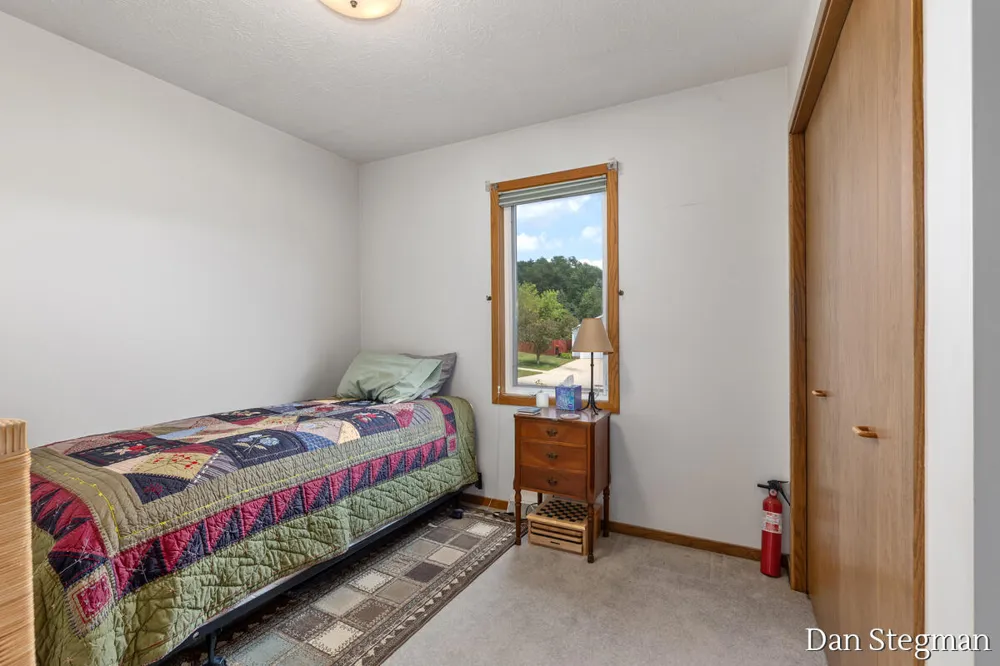 1421 Hollow Ridge Drive NE Rockford City, MI 49341