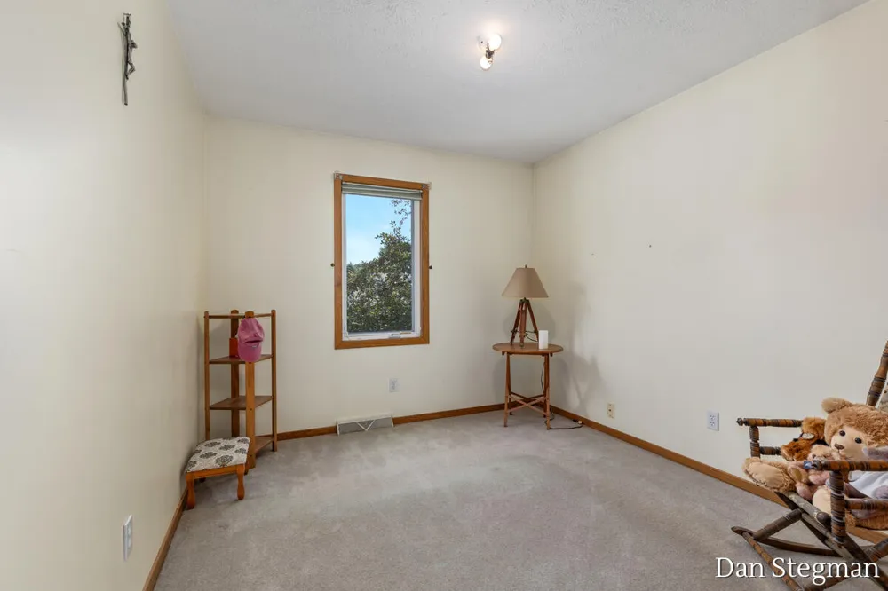 1421 Hollow Ridge Drive NE Rockford City, MI 49341